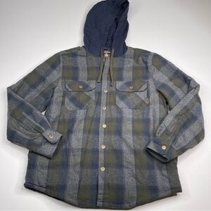 Legendary Whitetails Flannel Shirt Hoody Shirt Plaid Green Grey Gorp Quilted